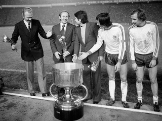 6 жовтня. У 1975-му році «Динамо», обігравши мюнхенську «Баварію», стало володарем Суперкубка УЄФА! (ВІДЕО)