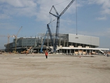 Львовские строители не успевают ко дню открытия стадиона ?