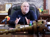 Александр Поворознюк: «За моих футболистов зарплату их жены выбивают»