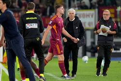 «Он меня не убеждает», — Гасперини раскритиковал конкурента Довбика в «Роме»