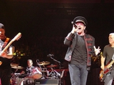Рок-группа U2 на несколько часов перенесла концерт в Буэнос-Айресе ради матча Аргентины