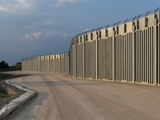 Krieg in der Ukraine. Polen hat bereits 140 Kilometer Zaun entlang der Grenze zu Weißrussland gebaut