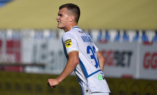 ЗМІ: низка клубів АПЛ і Бундесліги уважно стежать за Тарасом Михавком