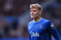 «Евертон» продовжив контракт з Брантуейтом