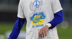 «Лацио» на разминку перед очередным матчем чемпионата Италии вышел в футболках с флагом Украины (ФОТО)