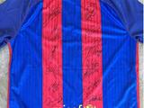 Кравец выставил на аукцион футболку «Барселоны» с автографами Месси, Неймара и других звезд каталонского гранда (ФОТО)