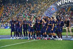 Илья Забарный уже часть команды ПСЖ...