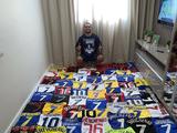 Бразильский фанат похвастался невероятной коллекцией игровых футболок Шевченко (ФОТО)