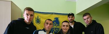 Гравці «Динамо» відвідали поранених Героїв України (ВІДЕО)