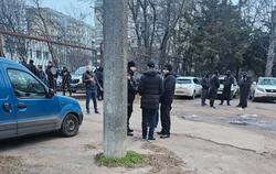 В Одесі йде рейдерське захоплення бази Академії «Чорноморця» (ФОТО)