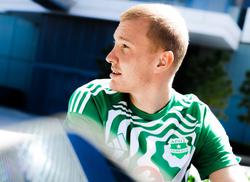 Официально. Виктор Коваленко — игрок «Ариса»