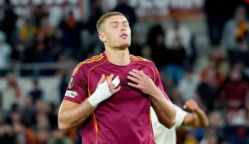 Довбик двічі не реалізував пенальті в матчі за «Рому» в Лізі Європи (ВІДЕО)