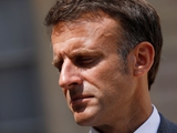 Emmanuel Macron przekonuje Mbappe do pozostania w PSG