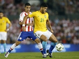 Дерлис Гонсалес в матче с Бразилией (ФОТО)