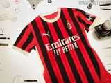 " AC Milan zaprezentował koszulkę domową na kolejny sezon (ZDJĘCIA)