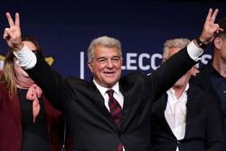 Официально. Лапорта вновь избран президентом «Барселоны»