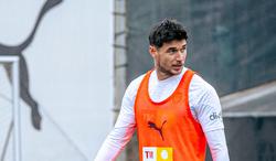 Roman Yaremchuk has returned to training with Valencia's main squad