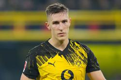 Офіційно. Ніко Шлоттербек продовжив контракт з дортмундською «Борусією»