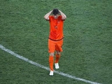 Виновных в проваге Голландии на Евро-2012 — трое
