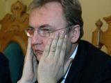 Андрей Садовый: «Никогда еще футбольные функционеры державу не сдавали»
