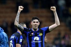 «Барселона» продолжает следить за Бастони