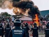 Болельщики «Карпат» сожгли трибуну на луцком стадионе (ФОТО И ВИДЕО)