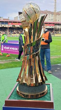УАФ привезла новый трофей Кубка Украины на матч «Буковина» — «Динамо» (ФОТО)