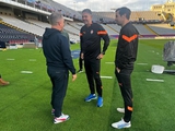 Rebrov attended Shakhtar's training session in Barcelona and spoke to Pusic (PHOTO)