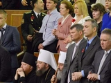 В Раде руководство УПЦ МП не встало почтить военных Героев Украины