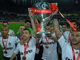 «Бешикташ» в знак протеста вернул федерации трофей за победу в Кубке Турции