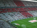 Eine große Gruppe ukrainischer Fans wird zum Spiel England gegen Ukraine erwartet