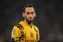 Агент Чалханоглу: «Хакан залишається в «Інтері»