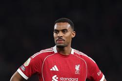 Офіційно. Раян Гравенберх продовжив контракт з «Ліверпулем» до 2032 року