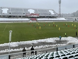 Первая лига: «Карпаты» играли против «Прикарпатья» вдвенадцатером (ФОТО)