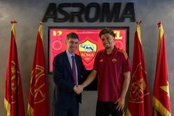 Официально. «Рома» подписала Нейла Эль Айнауи