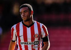 LNZ has signed Sunderland midfielder. The transfer fee is €500,000