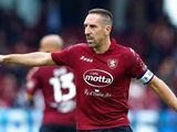 Franck Ribery: „Ból w kolanie tylko się pogorszył. Nie mam innego wyjścia, jak przestać grać”.
