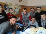 Андрей Ярмоленко и Николай Морозюк проведали в госпитале воинов АТО (ФОТО)