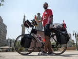 Египетский болельщик выехал на чемпионат мира на велосипеде