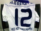Red Hot Chili Peppers оделись в футболки «Динамо»