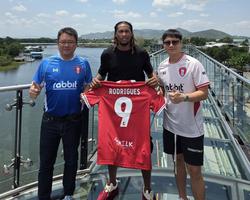 Официально. Скандальный Жерсон Родригес продолжит карьеру в Таиланде