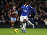Abdoulaye Doucoure wraca do treningów Evertonu po kontuzji