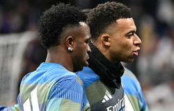 Мбаппе защитил Винисиуса от фанатов «Реала»