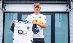 «Валенсия» подписала нападающего украинского происхождения (ФОТО)