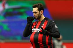 «Милан» готов платить Чалханоглу 4 млн евро в год