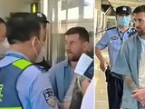 Chinese police detain Messi at airport: details (PHOTO)