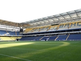 Fenerbahce changed the turf at its stadium before the match with Dynamo and carried out cosmetic repairs of the arena (PHOTO)