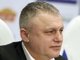 „Bez wątpienia jeden z najlepszych ukraińskich napastników pierwszej połowy lat 80.” – pogratulował Wiktorowi Chlusowi Igor Surk