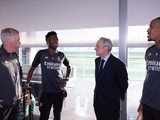 Real Madrid president Perez met with Lunin and other team players ahead of the match against Bayern (PHOTO)