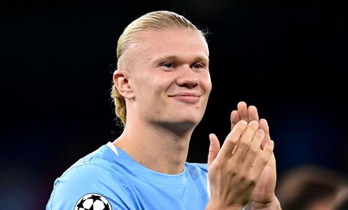 Голанд став десятим гравцем в історії, який забив 50 голів у Лізі чемпіонів